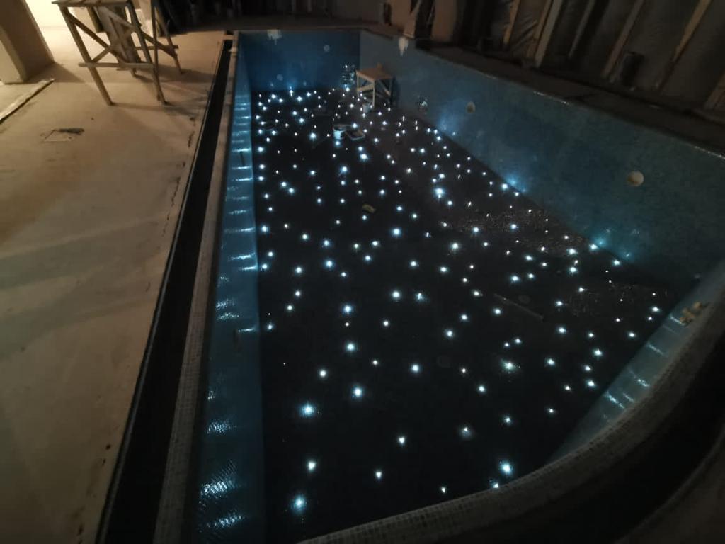 Звёздное небо в бассейне и SPA-зоне: как создаётся эффект